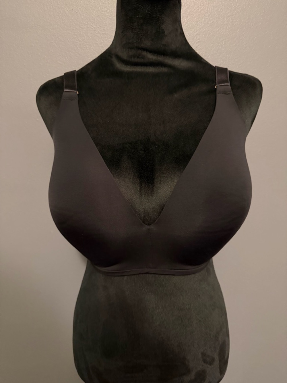 Soma Deep V Wireless Bra in Black